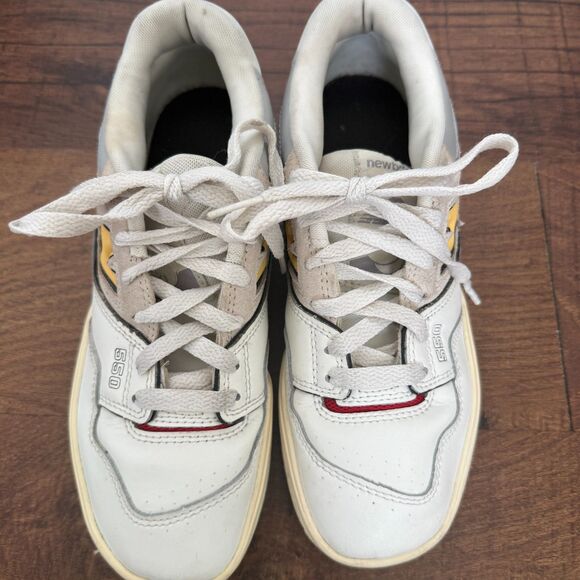 New Balance 550 Mens Size 5 White Surf Sea Salt Yellow Cream Blue GSB550SC - Picture 4 of 8